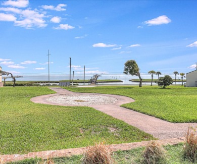 Lake House Tranquil Bay! Pool, Pier, Tennis Courts, Boat Slips, BBQ and so much more!, , on Gulf of Mexico - Aransas Bay in Texas - Lakehouse Vacation Rental - Lake Home for rent on LakeHouseVacations.com