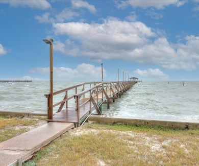 Lake House Tranquil Bay! Pool, Pier, Tennis Courts, Boat Slips, BBQ and so much more!, , on Gulf of Mexico - Aransas Bay in Texas - Lakehouse Vacation Rental - Lake Home for rent on LakeHouseVacations.com