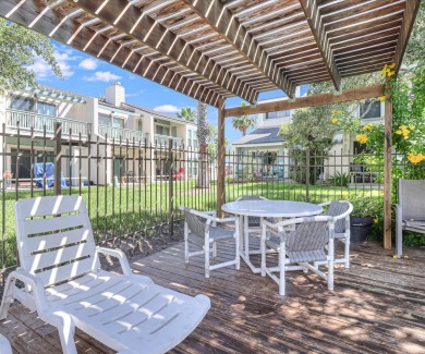 Lake House Tranquil Bay! Pool, Pier, Tennis Courts, Boat Slips, BBQ and so much more!, , on Gulf of Mexico - Aransas Bay in Texas - Lakehouse Vacation Rental - Lake Home for rent on LakeHouseVacations.com