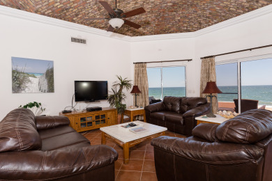  Ad# 23017 lake house for rent on LakeHouseVacations.com, lakehouse, lake home rental, lakehome for rent, vacation, holiday, lodging, lake