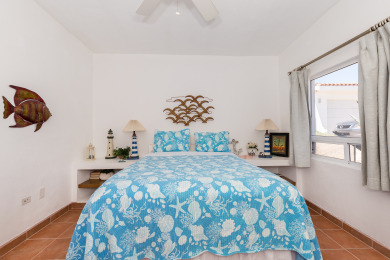  Ad# 23017 lake house for rent on LakeHouseVacations.com, lakehouse, lake home rental, lakehome for rent, vacation, holiday, lodging, lake