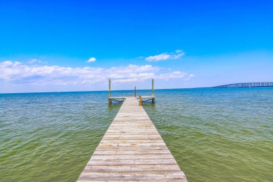 Lake House Super cute cottage with a modern flare! Pier! Kayak ramps! Very Private!, , on Gulf of Mexico - Aransas Bay in Texas - Lakehouse Vacation Rental - Lake Home for rent on LakeHouseVacations.com