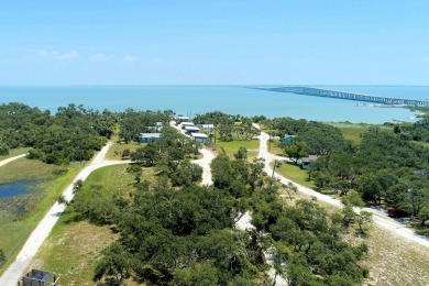 Lake House Super cute cottage with a modern flare! Pier! Kayak ramps! Very Private!, , on Gulf of Mexico - Aransas Bay in Texas - Lakehouse Vacation Rental - Lake Home for rent on LakeHouseVacations.com