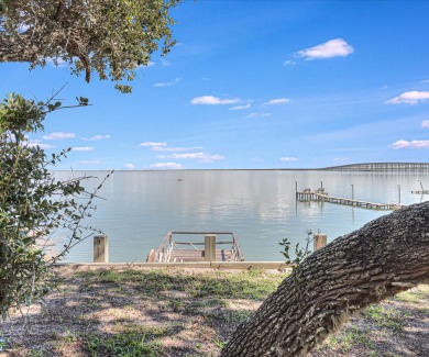 Lake House Super cute cottage with a modern flare! Pier! Kayak ramps! Very Private!, , on Gulf of Mexico - Aransas Bay in Texas - Lakehouse Vacation Rental - Lake Home for rent on LakeHouseVacations.com