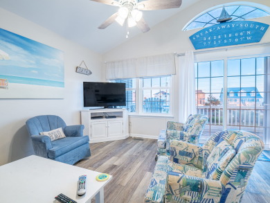 Lake House Sneak-Away-South! Community Pool Private Beach Access & Dock! , , on Atlantic Ocean - North Topsail Beach in North Carolina - Lakehouse Vacation Rental - Lake Home for rent on LakeHouseVacations.com
