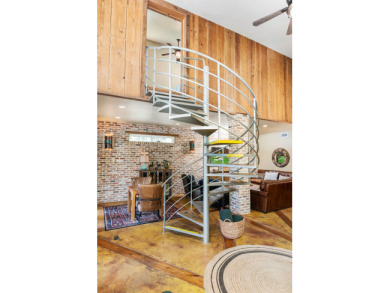 Lake House NEW UNIQUE LAKEFRONT LISTING! Waters edge at Lake Dunlap., , on Guadalupe River - Guadalupe County in Texas - Lakehouse Vacation Rental - Lake Home for rent on LakeHouseVacations.com