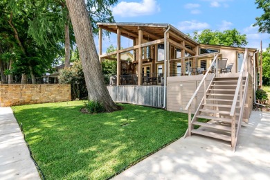Lake House NEW UNIQUE LAKEFRONT LISTING! Waters edge at Lake Dunlap., , on Guadalupe River - Guadalupe County in Texas - Lakehouse Vacation Rental - Lake Home for rent on LakeHouseVacations.com