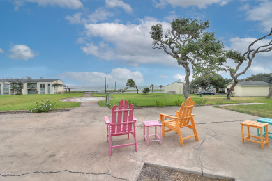 Lake House A Wave From It All! Pool, Pier, Boat Ramp, Slips, BBQ Area!, , on Gulf of Mexico - Aransas Bay in Texas - Lakehouse Vacation Rental - Lake Home for rent on LakeHouseVacations.com