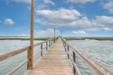 Lake House A Wave From It All! Pool, Pier, Boat Ramp, Slips, BBQ Area!, , on Gulf of Mexico - Aransas Bay in Texas - Lakehouse Vacation Rental - Lake Home for rent on LakeHouseVacations.com