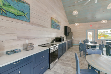 Lake House FREE ELECTRIC! FREE WIFI! FREE LAUNDRY! Heated Pool, Golf Cart Accessible, , on Gulf of Mexico - Port Aransas in Texas - Lakehouse Vacation Rental - Lake Home for rent on LakeHouseVacations.com