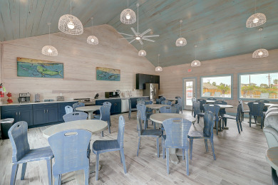 Lake House FREE ELECTRIC! FREE WIFI! FREE LAUNDRY! Heated Pool, Golf Cart Accessible, , on Gulf of Mexico - Port Aransas in Texas - Lakehouse Vacation Rental - Lake Home for rent on LakeHouseVacations.com