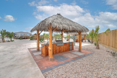 Lake House FREE ELECTRIC! FREE WIFI! FREE LAUNDRY! Heated Pool, Golf Cart Accessible, , on Gulf of Mexico - Port Aransas in Texas - Lakehouse Vacation Rental - Lake Home for rent on LakeHouseVacations.com