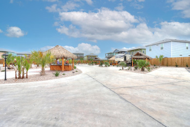 Lake House FREE ELECTRIC! FREE WIFI! FREE LAUNDRY! Heated Pool, Golf Cart Accessible, , on Gulf of Mexico - Port Aransas in Texas - Lakehouse Vacation Rental - Lake Home for rent on LakeHouseVacations.com