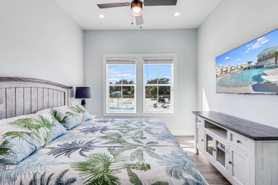 Lake House Waterfront,Community Pool, Personal Hottub,Walk to Bars, Restaurants and Pier, , on Gulf of Mexico - Aransas Bay in Texas - Lakehouse Vacation Rental - Lake Home for rent on LakeHouseVacations.com