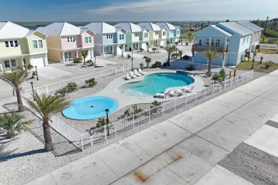 Lake House Waterfront,Community Pool, Walk to Bars, Restaurants and Pier, , on Gulf of Mexico - Aransas Bay in Texas - Lakehouse Vacation Rental - Lake Home for rent on LakeHouseVacations.com
