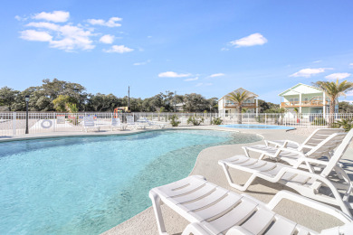 Lake House Waterfront,Community Pool, Walk to Bars, Restaurants and Pier, , on Gulf of Mexico - Aransas Bay in Texas - Lakehouse Vacation Rental - Lake Home for rent on LakeHouseVacations.com