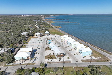 Lake House Waterfront,Community Pool, Walk to Bars, Restaurants and Pier, , on Gulf of Mexico - Aransas Bay in Texas - Lakehouse Vacation Rental - Lake Home for rent on LakeHouseVacations.com
