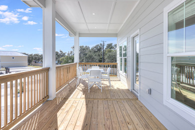 Lake House Waterfront,Community Pool, Walk to Bars, Restaurants and Pier, , on Gulf of Mexico - Aransas Bay in Texas - Lakehouse Vacation Rental - Lake Home for rent on LakeHouseVacations.com