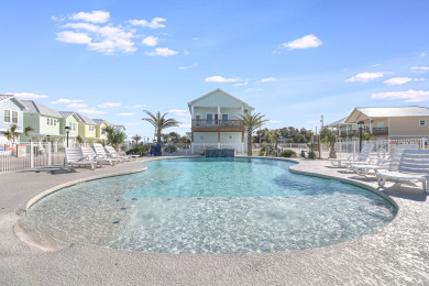 Lake House Waterfront,Community Pool, Walk to Bars, Restaurants and Pier, , on Gulf of Mexico - Aransas Bay in Texas - Lakehouse Vacation Rental - Lake Home for rent on LakeHouseVacations.com