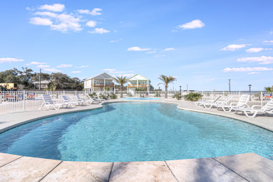 Lake House Waterfront,Community Pool, Walk to Bars, Restaurants and Pier, , on Gulf of Mexico - Aransas Bay in Texas - Lakehouse Vacation Rental - Lake Home for rent on LakeHouseVacations.com