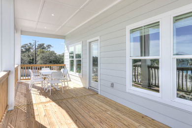 Lake House Waterfront,Community Pool, Walk to Bars, Restaurants and Pier, , on Gulf of Mexico - Aransas Bay in Texas - Lakehouse Vacation Rental - Lake Home for rent on LakeHouseVacations.com