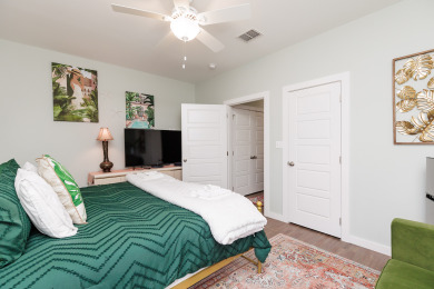 Lake House Sea La Ve blends luxury and beachside convenience perfectly, , on Gulf of Mexico - Corpus Christi in Texas - Lakehouse Vacation Rental - Lake Home for rent on LakeHouseVacations.com