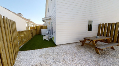 Lake House Pet & Family-Friendly Waterfront Home with Water Views & Close to Beach, , on Gulf of Mexico - Corpus Christi in Texas - Lakehouse Vacation Rental - Lake Home for rent on LakeHouseVacations.com