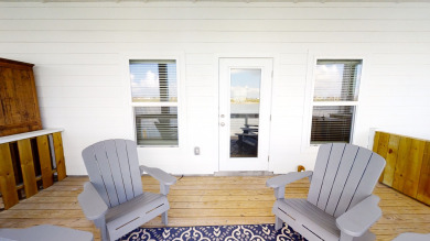Lake House Serene Family & Pet-Friendly Home, Balcony wa Water View, Two Pools, & Docks, , on Gulf of Mexico - Corpus Christi in Texas - Lakehouse Vacation Rental - Lake Home for rent on LakeHouseVacations.com