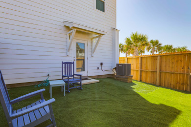Lake House Family & Pet-Friendly, w2 Amazing Pools, Waterfront, & Close to the Beach, , on Gulf of Mexico - Corpus Christi in Texas - Lakehouse Vacation Rental - Lake Home for rent on LakeHouseVacations.com