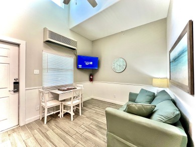 Lake House Modern Condo Short Stroll to the Beach, Offering Resort-Style Amenities, , on Gulf of Mexico - Corpus Christi in Texas - Lakehouse Vacation Rental - Lake Home for rent on LakeHouseVacations.com