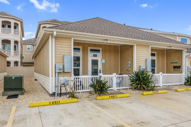 Lake House Pet-Friendly Beach Retreat with Two Pools & just a short walk to the Beach, , on Gulf of Mexico - Corpus Christi in Texas - Lakehouse Vacation Rental - Lake Home for rent on LakeHouseVacations.com