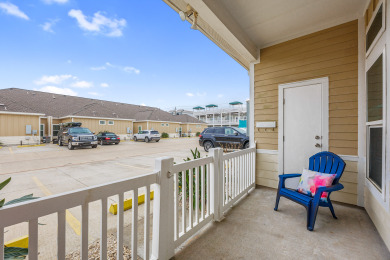 Lake House Pet-Friendly Beach Retreat with Two Pools & just a short walk to the Beach, , on Gulf of Mexico - Corpus Christi in Texas - Lakehouse Vacation Rental - Lake Home for rent on LakeHouseVacations.com