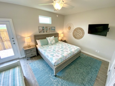 Lake House Time to Unwind & Recharge at this Pet-Friendly home that's Close to the Beach, , on Gulf of Mexico - Corpus Christi in Texas - Lakehouse Vacation Rental - Lake Home for rent on LakeHouseVacations.com