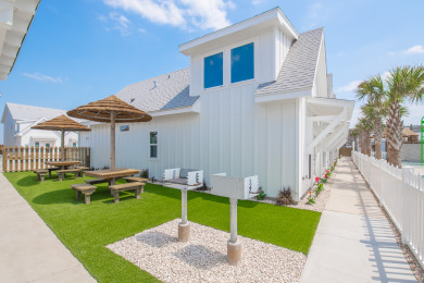 Lake House Cozy Townhome with Pool and Pirate Ship Playground, Steps from the Beach, , on Gulf of Mexico - Corpus Christi in Texas - Lakehouse Vacation Rental - Lake Home for rent on LakeHouseVacations.com