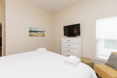 Lake House Beach Days and Pool Nights Condo with Heated Pool Offers the Perfect Getaway, , on Gulf of Mexico - Corpus Christi in Texas - Lakehouse Vacation Rental - Lake Home for rent on LakeHouseVacations.com