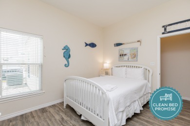 Lake House Beach Days and Pool Nights Condo with Heated Pool Offers the Perfect Getaway, , on Gulf of Mexico - Corpus Christi in Texas - Lakehouse Vacation Rental - Lake Home for rent on LakeHouseVacations.com