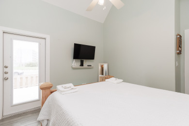 Lake House Discover Coastal Luxury with this Stylish Pet Friendly Beach Retreat! , , on Gulf of Mexico - Corpus Christi in Texas - Lakehouse Vacation Rental - Lake Home for rent on LakeHouseVacations.com