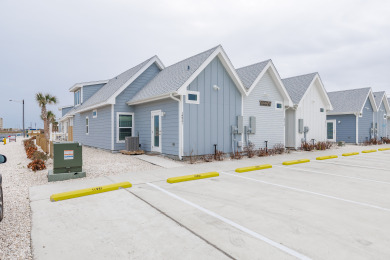Lake House Discover Coastal Luxury with this Stylish Pet Friendly Beach Retreat! , , on Gulf of Mexico - Corpus Christi in Texas - Lakehouse Vacation Rental - Lake Home for rent on LakeHouseVacations.com