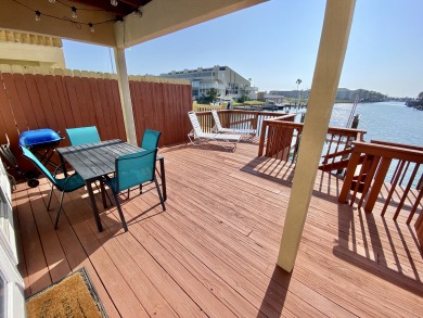 Lake House Stunning Waterfront Views at this Pet-Friendly Fishing Retreat, , on Gulf of Mexico - Corpus Christi in Texas - Lakehouse Vacation Rental - Lake Home for rent on LakeHouseVacations.com