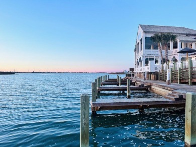 Lake House Experience a blu-tiful retreat Pet-Friendly, Private Patio, Pool & More , , on Gulf of Mexico - Corpus Christi in Texas - Lakehouse Vacation Rental - Lake Home for rent on LakeHouseVacations.com