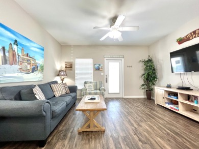 Lake House Pet-Friendly Townhome Walking Distance to the Beach w2 Heated Pools, , on Gulf of Mexico - Corpus Christi in Texas - Lakehouse Vacation Rental - Lake Home for rent on LakeHouseVacations.com