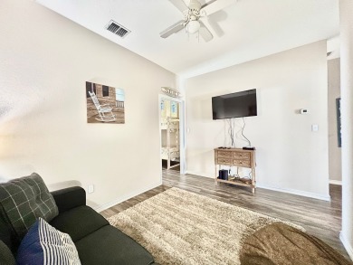 Lake House Pet-Friendly Townhome Walking Distance to the Beach w2 Heated Pools, , on Gulf of Mexico - Corpus Christi in Texas - Lakehouse Vacation Rental - Lake Home for rent on LakeHouseVacations.com