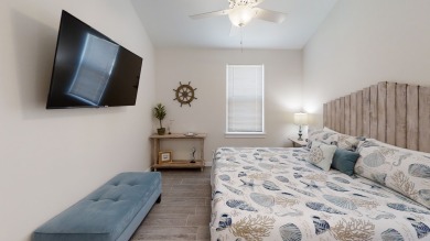 Lake House Sea Haven Spacious Family-Friendly Townhouse wa Heated Pool & Private Patio, , on Gulf of Mexico - Corpus Christi in Texas - Lakehouse Vacation Rental - Lake Home for rent on LakeHouseVacations.com