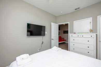 Lake House Family-friendly beauty is located just Across the Street from the Beach!, , on Gulf of Mexico - Corpus Christi in Texas - Lakehouse Vacation Rental - Lake Home for rent on LakeHouseVacations.com
