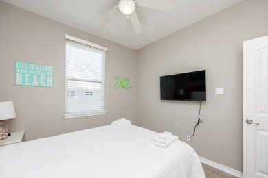 Lake House Family-friendly beauty is located just Across the Street from the Beach!, , on Gulf of Mexico - Corpus Christi in Texas - Lakehouse Vacation Rental - Lake Home for rent on LakeHouseVacations.com