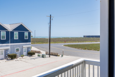 Lake House Family-friendly beauty is located just Across the Street from the Beach!, , on Gulf of Mexico - Corpus Christi in Texas - Lakehouse Vacation Rental - Lake Home for rent on LakeHouseVacations.com