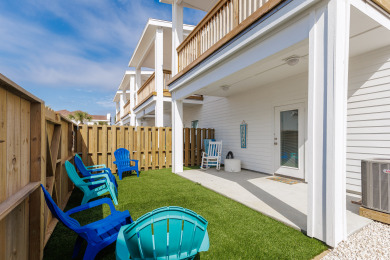 Lake House Luxurious Pet-Friendly Paradise Steps from the Beach & Two Resort-Style Pools, , on Gulf of Mexico - Corpus Christi in Texas - Lakehouse Vacation Rental - Lake Home for rent on LakeHouseVacations.com