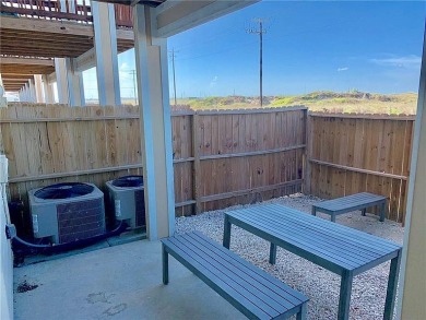 Lake House Time to Make Waves Spacious Townhouse Steps from the Beach is Ready For You, , on Gulf of Mexico - Corpus Christi in Texas - Lakehouse Vacation Rental - Lake Home for rent on LakeHouseVacations.com