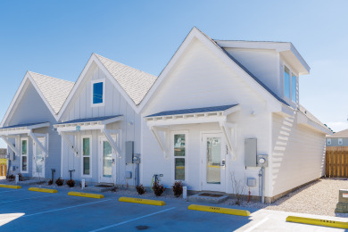 Lake House Bring Your Pups Pet-Friendly Townhome Near the Surf and Sand, , on Gulf of Mexico - Corpus Christi in Texas - Lakehouse Vacation Rental - Lake Home for rent on LakeHouseVacations.com