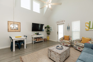 Lake House Bring Your Pups Pet-Friendly Townhome Near the Surf and Sand, , on Gulf of Mexico - Corpus Christi in Texas - Lakehouse Vacation Rental - Lake Home for rent on LakeHouseVacations.com